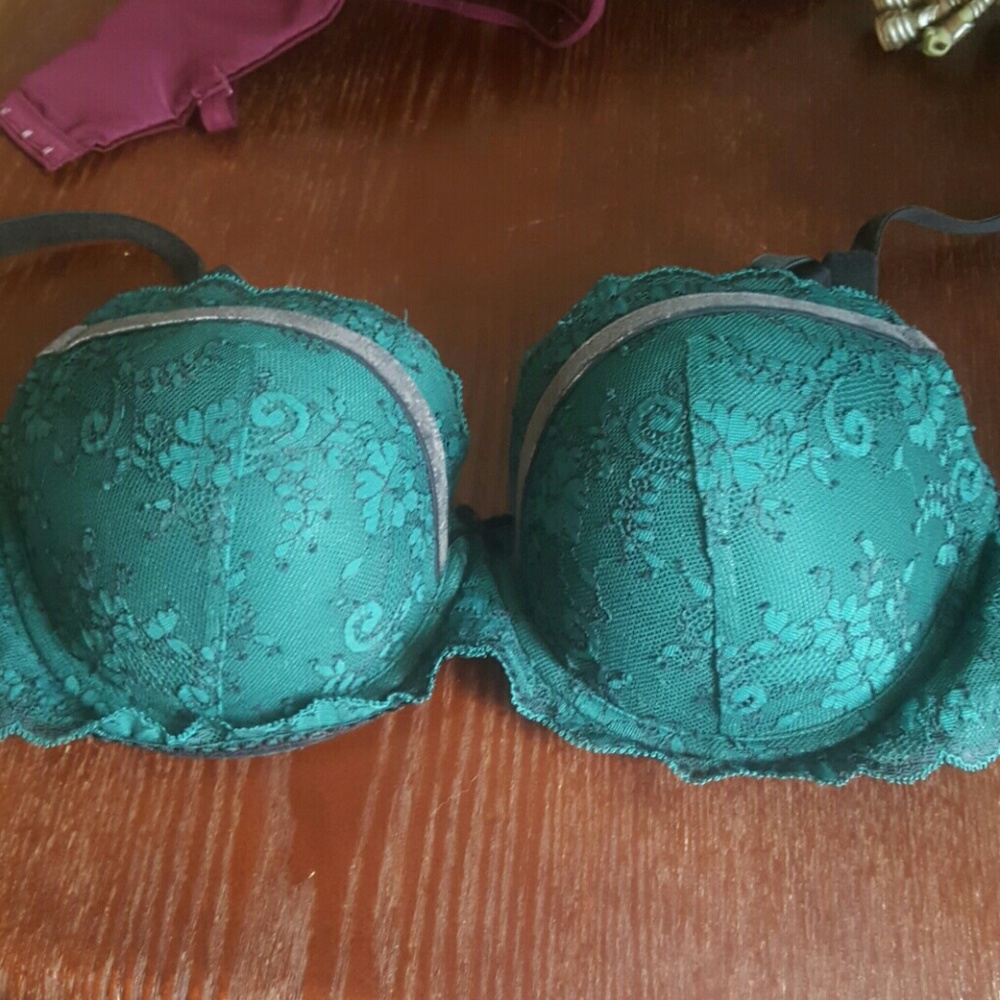 Victoria's Secret bra 34DD